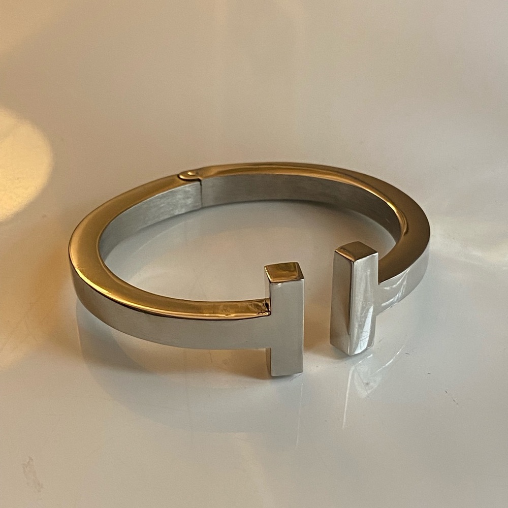 Silver Clasp Bracelet